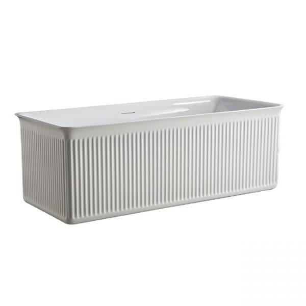 Fluted Freestanding Bath Calypso white on white