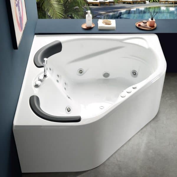 Cleopatra Spa bath 2024